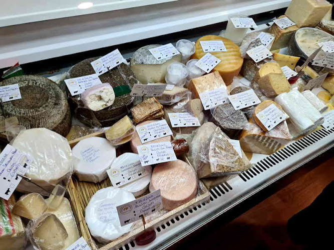 Fromages De Fermiers Bistró quesería en Sevilla