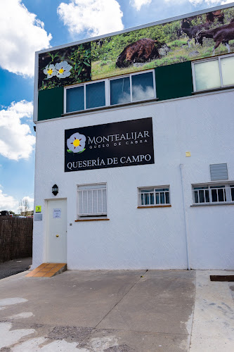 Montealijar quesería en Las Navas Del Marqués