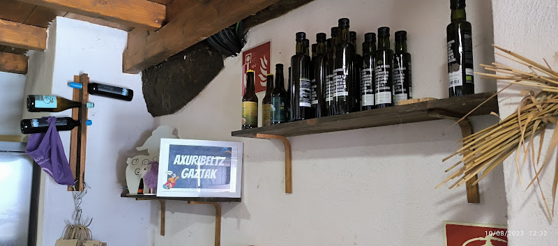 Quesería Gaztandegia Axuribeltz quesería en Iturgoyen